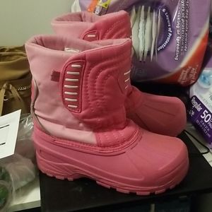 Pink winter boots